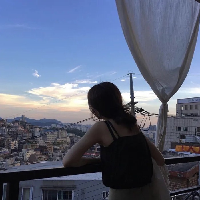 落合扶树（饰 水岛） - 韩剧TV高清在线观看 - 线上观影